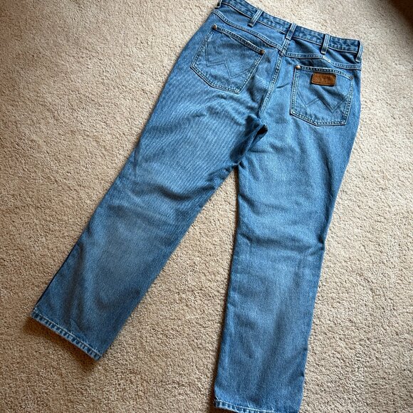 Wrangler Wild West 603 Destructed Straight-leg Jeans (30W x 28L) - Picture 13 of 15